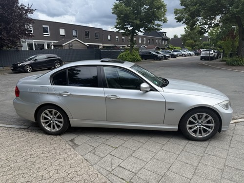 Bmw 318i e90 limousine - e90,